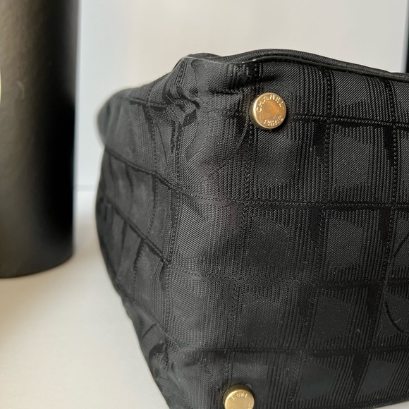 Authentic Chanel Canvas tote - Picture 4 of 6